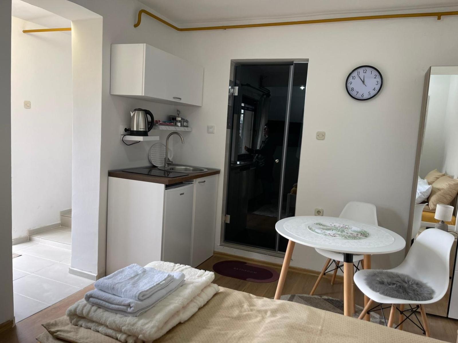 Studio Apartman Sedrenik Сараєво Екстер'єр фото
